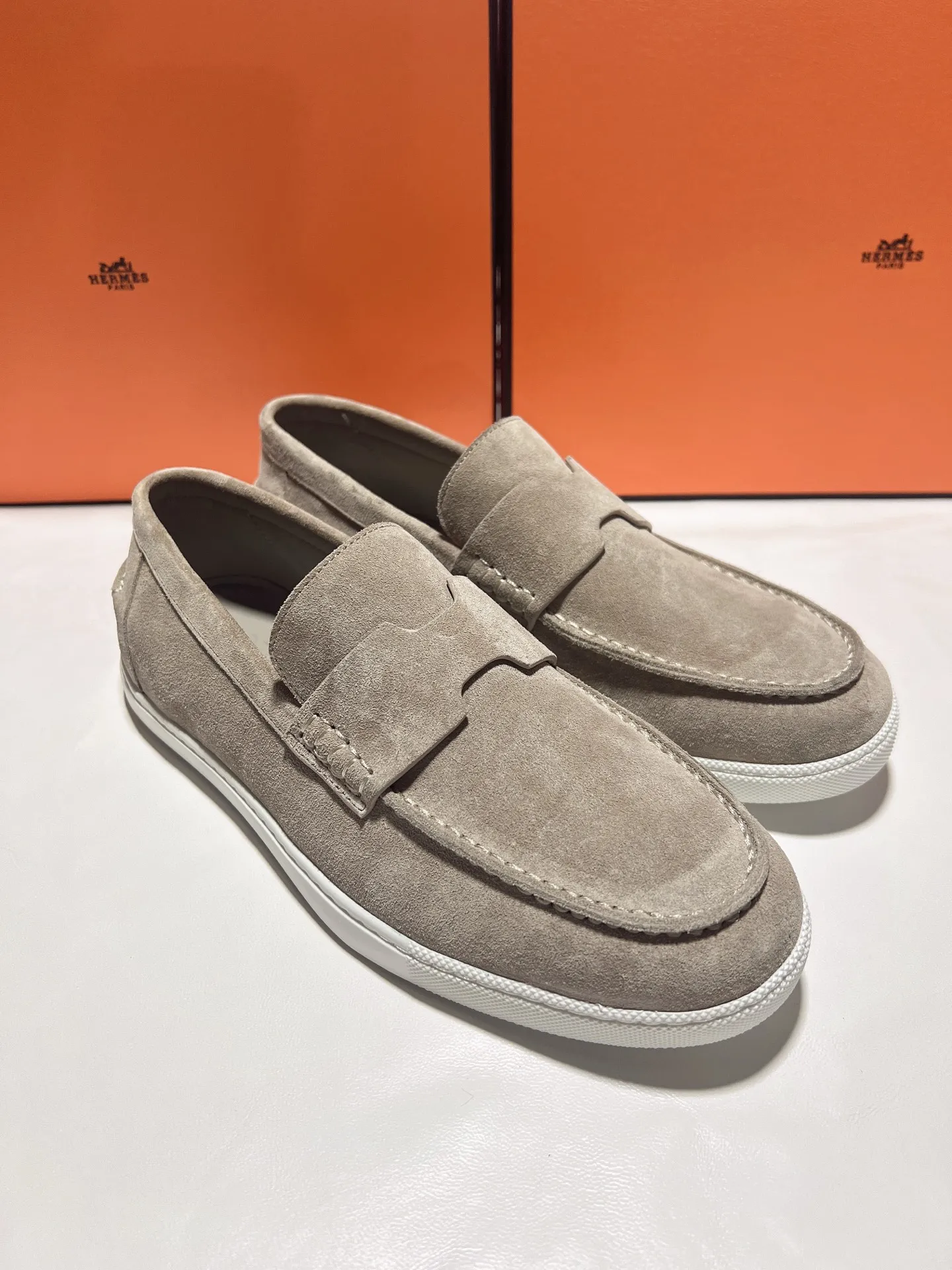 👟👟Ex-factory price 540👟👟 ♥2025 HERMES The latest hot model, the official website is developed simultaneously, original quality Size: Women's size 36/46